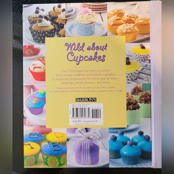 Wild About Cupcakes Cookbook - Picture 8 of 9